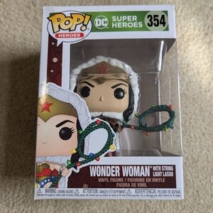 EXCLUSIVE Funko Pop Holiday Wonder Woman with String Light Lasso